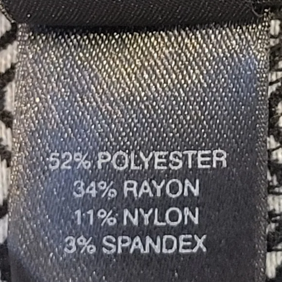 Chico's So Slimming Brigitte Black & White  Textured Trapezoid Ankle Pants - Picture 9 of 10